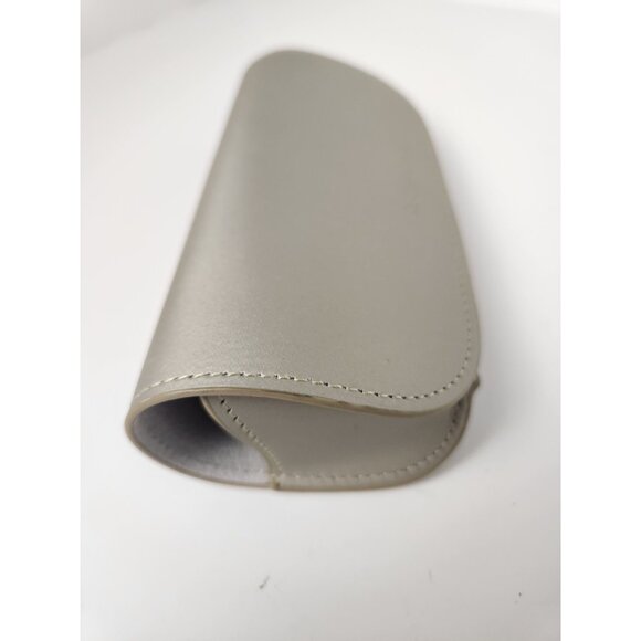 Georgio Armani Silver/Cream Lined Snap Close Eyeglass Sunglass Case - Picture 3 of 11